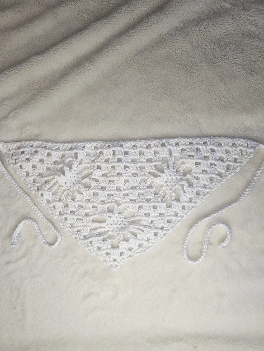 Handmade White Crochet Bandana - Bohemian, Cottagecore, Festival - Picture 3 of 3